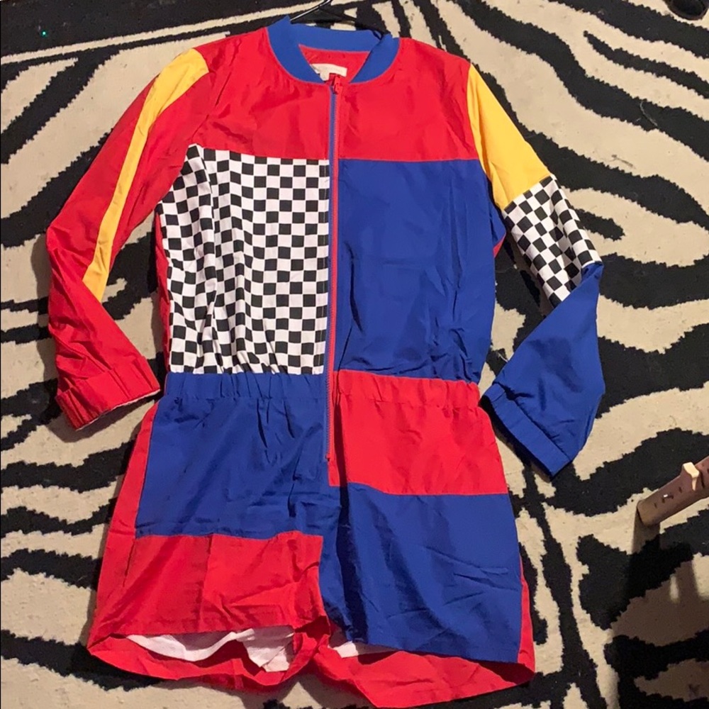 Color block Romper 💙❤️🖤